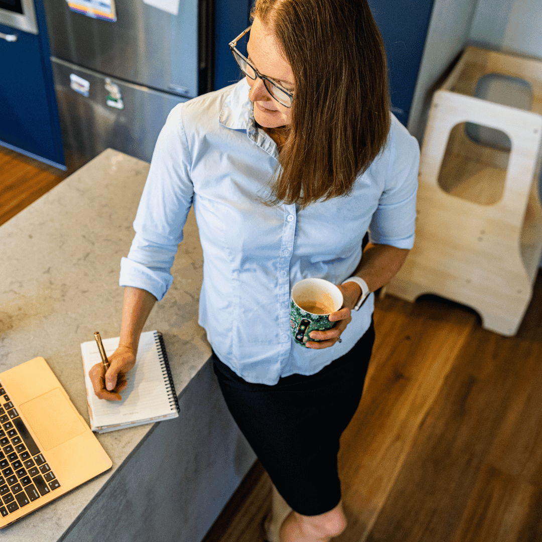 The Silver Nutritionist taking notes The Silver Nutritionist, Kamila Silver taking notes relating to meal planning with a careful approach